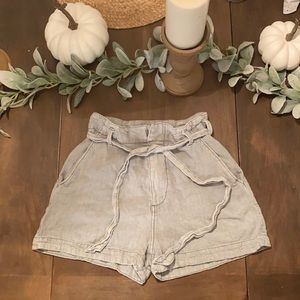 Abercrombie & Fitch XXS paper bag shorts